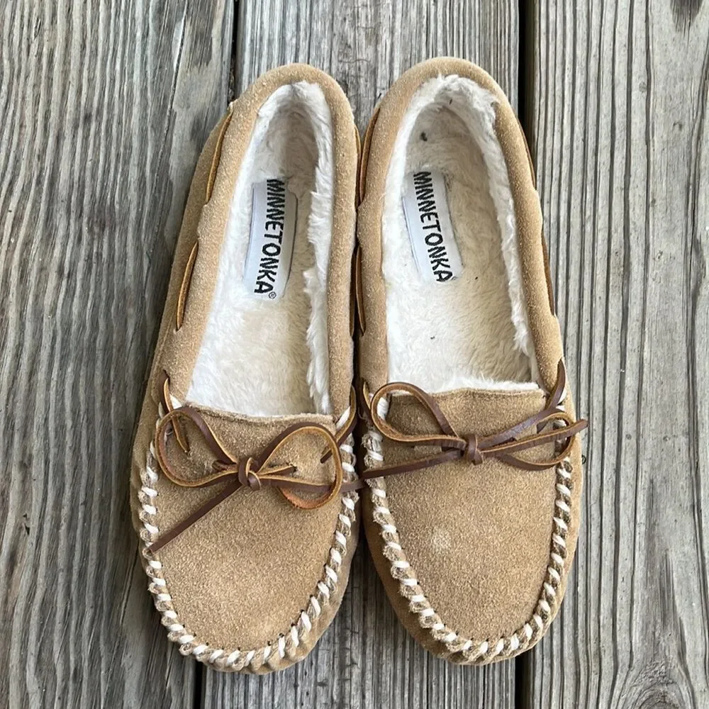 Minnetonka  leather moccasins - Picture 2 of 4